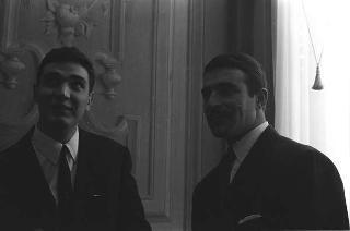 Il Presidente della Repubblica Giuseppe Saragat si prepara per il discorso di fine anno e il ricevimento offerto alle Alte Cariche dello Stato per gli auguri di Natale e Capodanno