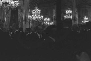 Il Presidente della Repubblica Giuseppe Saragat si prepara per il discorso di fine anno e il ricevimento offerto alle Alte Cariche dello Stato per gli auguri di Natale e Capodanno