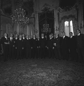 Il Presidente della Repubblica Giuseppe Saragat si prepara per il discorso di fine anno e il ricevimento offerto alle Alte Cariche dello Stato per gli auguri di Natale e Capodanno