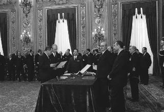 Il Presidente della Repubblica Giuseppe Saragat preside alla cerimonia di Giuramento dei nuovi ministri del terzo Governo Moro