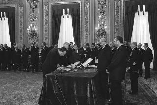 Il Presidente della Repubblica Giuseppe Saragat preside alla cerimonia di Giuramento dei nuovi ministri del terzo Governo Moro