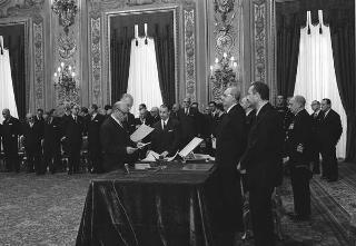 Il Presidente della Repubblica Giuseppe Saragat preside alla cerimonia di Giuramento dei nuovi ministri del terzo Governo Moro