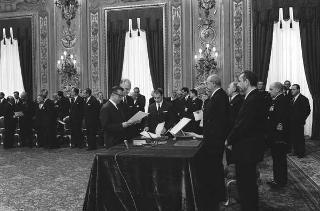 Il Presidente della Repubblica Giuseppe Saragat preside alla cerimonia di Giuramento dei nuovi ministri del terzo Governo Moro