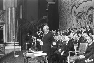 Napoli, Teatro San Carlo: discorso commemorativo del Presidente della Repubblica Giuseppe Saragat in occasione del I centenario della nascita di Benedetto Croce