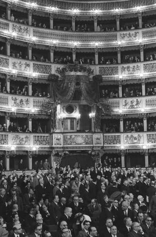 Napoli, Teatro San Carlo: discorso commemorativo del Presidente della Repubblica Giuseppe Saragat in occasione del I centenario della nascita di Benedetto Croce