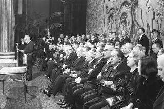 Napoli, Teatro San Carlo: discorso commemorativo del Presidente della Repubblica Giuseppe Saragat in occasione del I centenario della nascita di Benedetto Croce