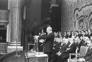 Napoli, Teatro San Carlo: discorso commemorativo del Presidente della Repubblica Giuseppe Saragat in occasione del I centenario della nascita di Benedetto Croce