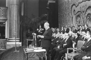 Napoli, Teatro San Carlo: discorso commemorativo del Presidente della Repubblica Giuseppe Saragat in occasione del I centenario della nascita di Benedetto Croce