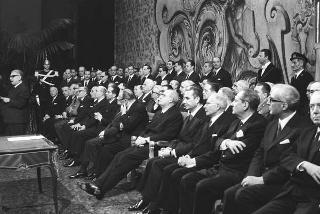 Napoli, Teatro San Carlo: discorso commemorativo del Presidente della Repubblica Giuseppe Saragat in occasione del I centenario della nascita di Benedetto Croce