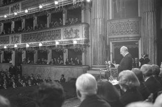 Napoli, Teatro San Carlo: discorso commemorativo del Presidente della Repubblica Giuseppe Saragat in occasione del I centenario della nascita di Benedetto Croce