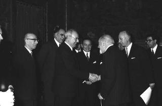 Viaggio del Presidente Saragat in Veneto per le celebrazioni del I centenario dell'unione del Veneto all'Italia