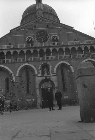 Viaggio del Presidente Saragat in Veneto per le celebrazioni del I centenario dell'unione del Veneto all'Italia