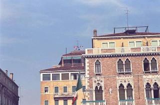 Viaggio del Presidente Saragat in Veneto per le celebrazioni del I centenario dell'unione del Veneto all'Italia