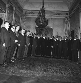 Il Presidente della Repubblica Giuseppe Saragat incontra Mario Argenton, Presidente della Federazione italiana volontari della libertà, con i presidenti delle Associazioni federate