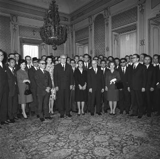 Visita di omaggio al Presidente della Repubblica Giuseppe Saragat di Marcello Boldrini, Presidente dell'ENI, con gli allievi della Scuola di studi superiori sugli idrocarburi "Enrico Mattei"