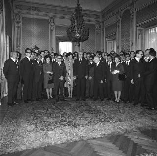 Visita di omaggio al Presidente della Repubblica Giuseppe Saragat di Marcello Boldrini, Presidente dell'ENI, con gli allievi della Scuola di studi superiori sugli idrocarburi "Enrico Mattei"