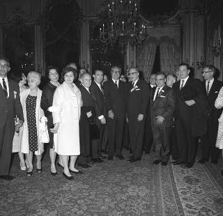 Il Presidente della Repubblica Giuseppe Saragat riceve in udienza Giudice Juvenal Marchisio, Presidente dell'"American Committee on Italian Migration", con i delegati al V Simposio del Comitato medesimo
