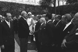 Ricevimento offerto dal Presidente della Repubblica Giuseppe Saragat al Corpo Diplomatico per il ventesimo anniversario della fondazione della Repubblica