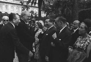 Ricevimento offerto dal Presidente della Repubblica Giuseppe Saragat al Corpo Diplomatico per il ventesimo anniversario della fondazione della Repubblica