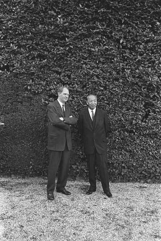 Ricevimento offerto dal Presidente della Repubblica Giuseppe Saragat al Corpo Diplomatico per il ventesimo anniversario della fondazione della Repubblica