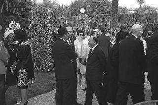 Ricevimento offerto dal Presidente della Repubblica Giuseppe Saragat al Corpo Diplomatico per il ventesimo anniversario della fondazione della Repubblica
