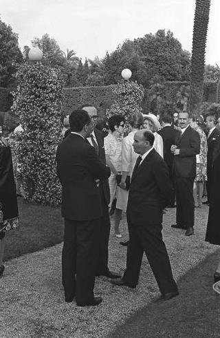 Ricevimento offerto dal Presidente della Repubblica Giuseppe Saragat al Corpo Diplomatico per il ventesimo anniversario della fondazione della Repubblica