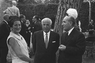 Ricevimento offerto dal Presidente della Repubblica Giuseppe Saragat al Corpo Diplomatico per il ventesimo anniversario della fondazione della Repubblica