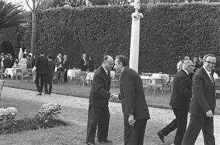 Ricevimento offerto dal Presidente della Repubblica Giuseppe Saragat al Corpo Diplomatico per il ventesimo anniversario della fondazione della Repubblica