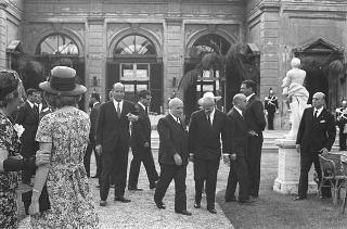 Ricevimento offerto dal Presidente della Repubblica Giuseppe Saragat al Corpo Diplomatico per il ventesimo anniversario della fondazione della Repubblica