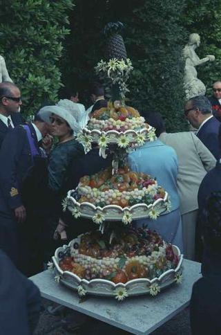 Ricevimento offerto dal Presidente della Repubblica Giuseppe Saragat nei giardini del Quirinale per il ventesimo anniversario della fondazione della Repubblica