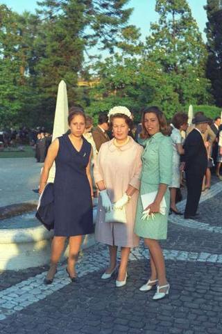 Ricevimento offerto dal Presidente della Repubblica Giuseppe Saragat nei giardini del Quirinale per il ventesimo anniversario della fondazione della Repubblica