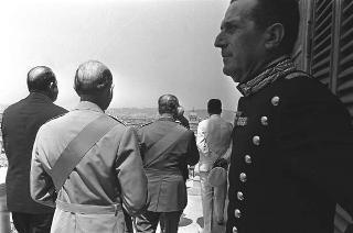Ricevimento offerto dal Presidente della Repubblica Giuseppe Saragat nei giardini del Quirinale per il ventesimo anniversario della fondazione della Repubblica