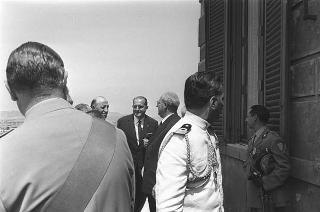 Ricevimento offerto dal Presidente della Repubblica Giuseppe Saragat nei giardini del Quirinale per il ventesimo anniversario della fondazione della Repubblica