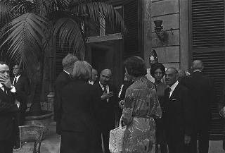 Ricevimento offerto dal Presidente della Repubblica Giuseppe Saragat nei giardini del Quirinale per il ventesimo anniversario della fondazione della Repubblica