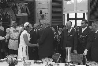 Ricevimento offerto dal Presidente della Repubblica Giuseppe Saragat nei giardini del Quirinale per il ventesimo anniversario della fondazione della Repubblica