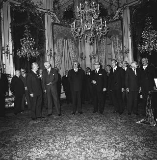 Il Presidente della Repubblica Giuseppe Saragat  alla cerimonia di Giuramento del nuovo giudice della Corte costituzionale Luigi Oggioni