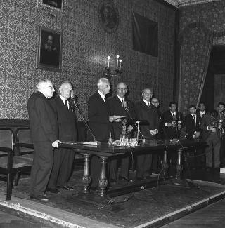 Il Presidente della Repubblica Giuseppe Saragat per le celebrazioni del centenario della nascita di Benedetto Croce, Accademia Nazionale dei Lincei. Palazzo Corsini