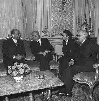 Il Presidente della Repubblica Giuseppe Saragat  con Mahmud Riad, Ministro degli esteri della RAU, e l'on. Amintore Fanfani, Ministro degli esteri