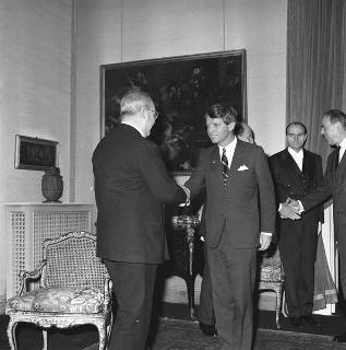 Colloquio del Presidente della Repubblica Giuseppe Saragat con il sen. Robert Kennedy