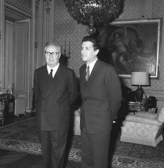 Il Presidente della Repubblica Giuseppe Saragat riceve in udienza Ahmed Taleb, Ministro dell'educazione della Repubblica Algerina Democratica e Popolare