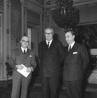 Avv. Dionisio Petriella, Presidente della Società "Dante Alighieri" e della Federazione fra le Associazioni italiane in Argentina, con l'avv. Umberto Ortolani, Presidente della Federazione stampa italiana in America Latina in visita di omaggio al Presidente della Repubblica Giuseppe Saragat