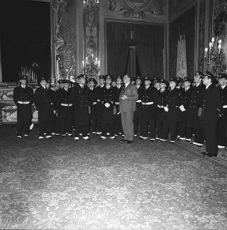 Visita al Palazzo del Quirinale degli allievi dell'Accademia navale di Livorno e udienza con il Presidente della Repubblica Giuseppe Saragat