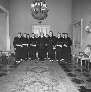 Visita al Palazzo del Quirinale degli allievi dell'Accademia navale di Livorno e udienza con il Presidente della Repubblica Giuseppe Saragat