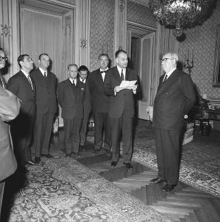 Il Presidente della Repubblica Giuseppe Saragat con Paolo Barbi, Presidente dell'Associazione Nazionale Venezia Giulia e Dalmazia
