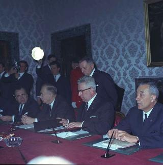 Visita di Stato di Edward Ochab, Presidente del Consiglio di Stato della Repubblica Popolare di Polonia
