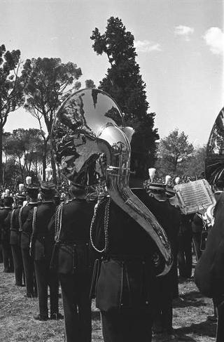 Intervento del Presidente della Repubblica Giuseppe Saragat  al giuramento collettivo di reclute delle tre Forze Armate Roma, Piazza di Siena