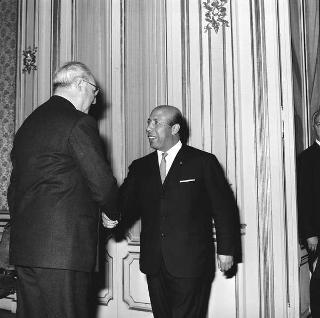 Ahmed El-Bishti, Ministro degli affari esteri del Regno di Libia, con il Ministro degli esteri Amintore Fanfani
