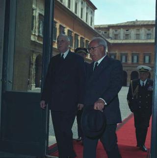 Visita privata del Presidente della Repubblica Francese Charles De Gaulle per la cerimonia in Campidoglio nel X anniversario della firma dei Trattati istitutivi della CEE
