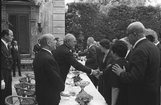 Ricevimento offerto nei giardini del Quirinale a personalità del mondo della cultura, dell'arte e del lavoro per la Festa della Repubblica