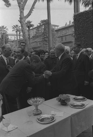 Ricevimento offerto nei giardini del Quirinale a personalità del mondo della cultura, dell'arte e del lavoro per la Festa della Repubblica